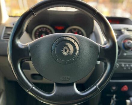 Белый Рено Меган, объемом двигателя 1.6 л и пробегом 200 тыс. км за 3750 $, фото 10 на Automoto.ua