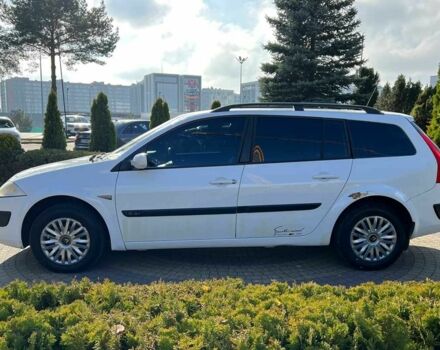 Белый Рено Меган, объемом двигателя 1.6 л и пробегом 200 тыс. км за 3750 $, фото 3 на Automoto.ua