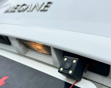 Білий Рено Меган, об'ємом двигуна 1.6 л та пробігом 266 тис. км за 5400 $, фото 8 на Automoto.ua