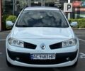 Белый Рено Меган, объемом двигателя 1.6 л и пробегом 235 тыс. км за 5200 $, фото 1 на Automoto.ua