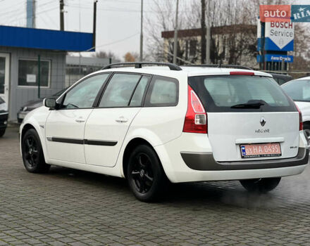 Белый Рено Меган, объемом двигателя 1.6 л и пробегом 209 тыс. км за 5700 $, фото 3 на Automoto.ua