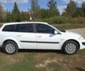 Белый Рено Меган, объемом двигателя 1.5 л и пробегом 236 тыс. км за 5000 $, фото 2 на Automoto.ua