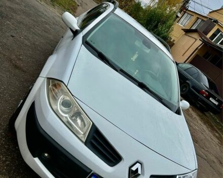 Білий Рено Меган, об'ємом двигуна 1.6 л та пробігом 250 тис. км за 5100 $, фото 1 на Automoto.ua