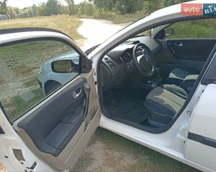 Белый Рено Меган, объемом двигателя 1.46 л и пробегом 230 тыс. км за 5700 $, фото 10 на Automoto.ua