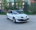 Белый Рено Меган, объемом двигателя 1.6 л и пробегом 298 тыс. км за 4550 $, фото 1 на Automoto.ua