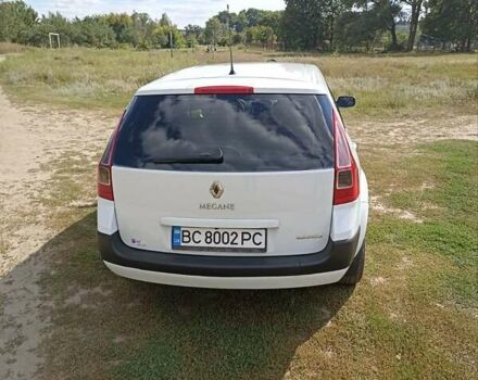 Белый Рено Меган, объемом двигателя 1.46 л и пробегом 230 тыс. км за 5700 $, фото 2 на Automoto.ua