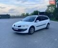 Белый Рено Меган, объемом двигателя 1.6 л и пробегом 298 тыс. км за 4550 $, фото 1 на Automoto.ua