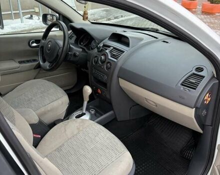 Білий Рено Меган, об'ємом двигуна 1.6 л та пробігом 271 тис. км за 3700 $, фото 2 на Automoto.ua