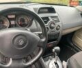 Белый Рено Меган, объемом двигателя 1.6 л и пробегом 298 тыс. км за 3850 $, фото 12 на Automoto.ua