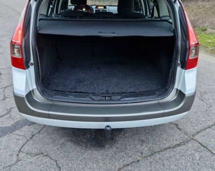 Белый Рено Меган, объемом двигателя 1.6 л и пробегом 245 тыс. км за 4999 $, фото 23 на Automoto.ua