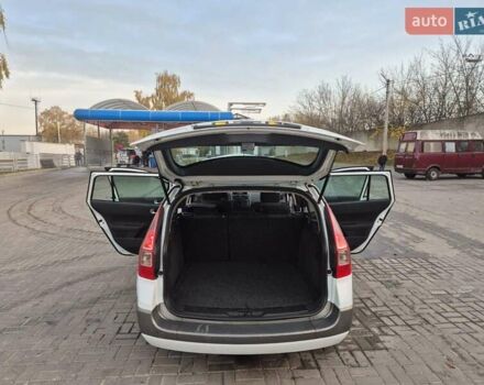 Белый Рено Меган, объемом двигателя 1.46 л и пробегом 230 тыс. км за 4500 $, фото 30 на Automoto.ua