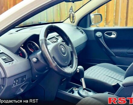 Білий Рено Меган, об'ємом двигуна 1.6 л та пробігом 250 тис. км за 5500 $, фото 11 на Automoto.ua