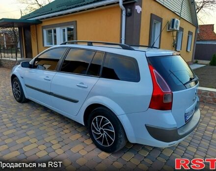 Белый Рено Меган, объемом двигателя 1.6 л и пробегом 302 тыс. км за 4999 $, фото 4 на Automoto.ua