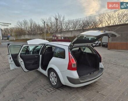 Белый Рено Меган, объемом двигателя 1.46 л и пробегом 230 тыс. км за 4500 $, фото 26 на Automoto.ua