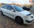 Белый Рено Меган, объемом двигателя 1.6 л и пробегом 302 тыс. км за 4699 $, фото 1 на Automoto.ua