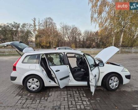 Белый Рено Меган, объемом двигателя 1.46 л и пробегом 230 тыс. км за 4500 $, фото 25 на Automoto.ua