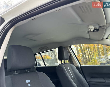 Белый Рено Меган, объемом двигателя 1.6 л и пробегом 198 тыс. км за 5800 $, фото 53 на Automoto.ua