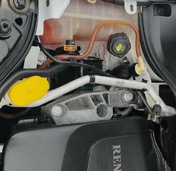 Белый Рено Меган, объемом двигателя 1.9 л и пробегом 327 тыс. км за 6500 $, фото 46 на Automoto.ua