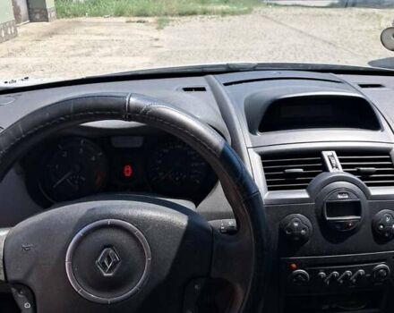 Белый Рено Меган, объемом двигателя 1.46 л и пробегом 268 тыс. км за 4000 $, фото 3 на Automoto.ua