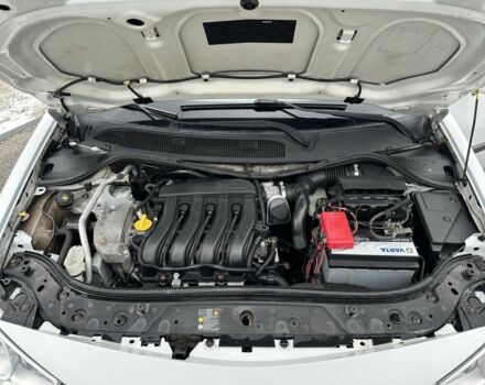 Белый Рено Меган, объемом двигателя 1.6 л и пробегом 216 тыс. км за 4700 $, фото 10 на Automoto.ua