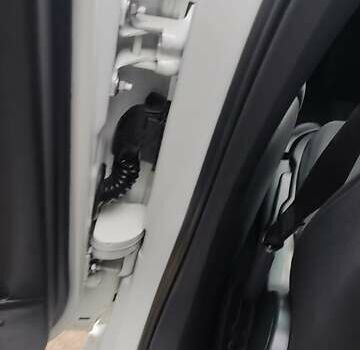 Белый Рено Меган, объемом двигателя 1.9 л и пробегом 327 тыс. км за 6500 $, фото 24 на Automoto.ua