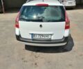 Белый Рено Меган, объемом двигателя 1.6 л и пробегом 273 тыс. км за 5600 $, фото 3 на Automoto.ua