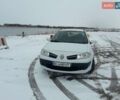 Белый Рено Меган, объемом двигателя 1.6 л и пробегом 210 тыс. км за 5200 $, фото 3 на Automoto.ua