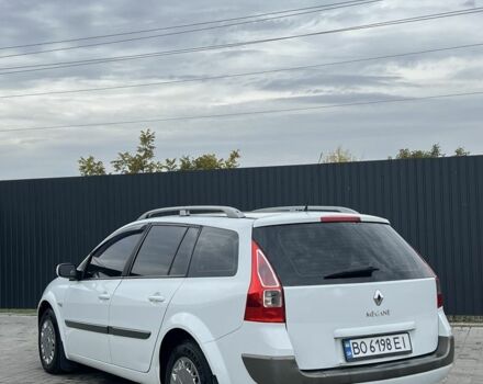 Белый Рено Меган, объемом двигателя 1.6 л и пробегом 270 тыс. км за 4900 $, фото 4 на Automoto.ua