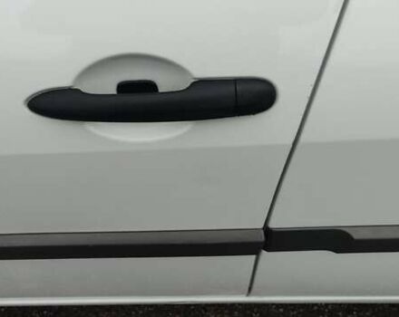 Белый Рено Меган, объемом двигателя 1.9 л и пробегом 327 тыс. км за 6500 $, фото 3 на Automoto.ua