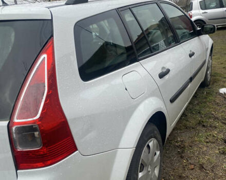 Белый Рено Меган, объемом двигателя 1.6 л и пробегом 214 тыс. км за 6200 $, фото 4 на Automoto.ua
