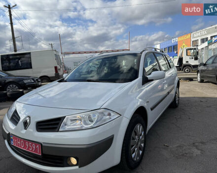 Белый Рено Меган, объемом двигателя 1.6 л и пробегом 198 тыс. км за 5800 $, фото 3 на Automoto.ua