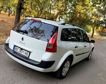Белый Рено Меган, объемом двигателя 1.6 л и пробегом 0 тыс. км за 5000 $, фото 2 на Automoto.ua