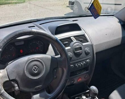 Белый Рено Меган, объемом двигателя 1.46 л и пробегом 268 тыс. км за 4000 $, фото 4 на Automoto.ua