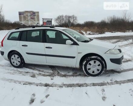 Белый Рено Меган, объемом двигателя 1.6 л и пробегом 210 тыс. км за 5200 $, фото 1 на Automoto.ua