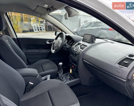 Белый Рено Меган, объемом двигателя 1.6 л и пробегом 198 тыс. км за 5800 $, фото 51 на Automoto.ua