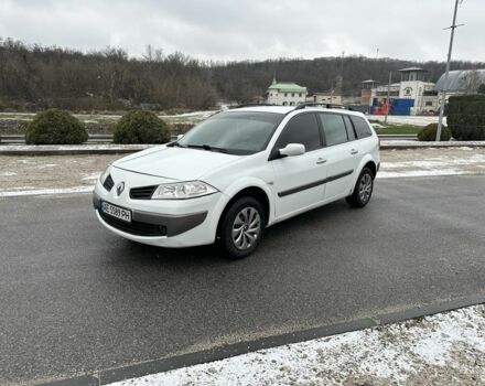 Белый Рено Меган, объемом двигателя 1.6 л и пробегом 216 тыс. км за 4700 $, фото 1 на Automoto.ua