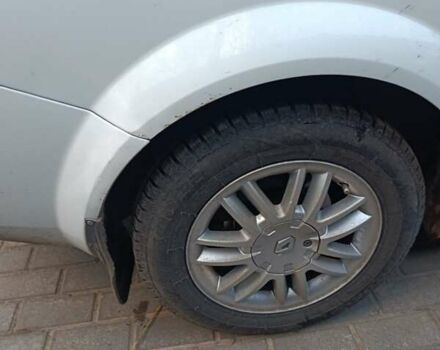 Белый Рено Меган, объемом двигателя 1.6 л и пробегом 281 тыс. км за 4800 $, фото 5 на Automoto.ua