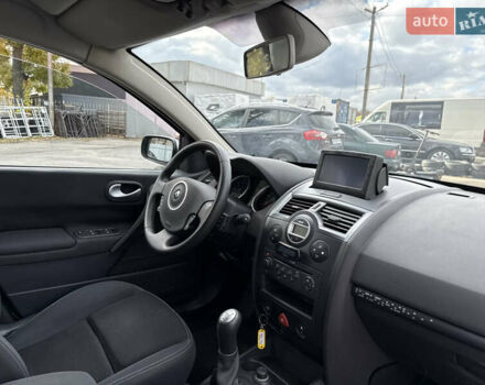 Белый Рено Меган, объемом двигателя 1.6 л и пробегом 198 тыс. км за 5800 $, фото 52 на Automoto.ua