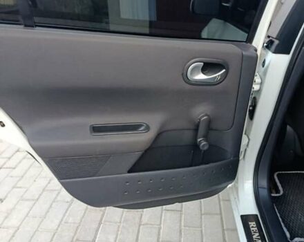 Белый Рено Меган, объемом двигателя 1.6 л и пробегом 281 тыс. км за 4800 $, фото 4 на Automoto.ua