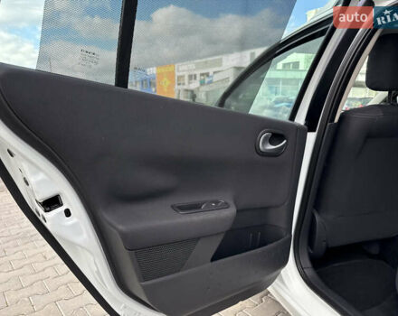 Белый Рено Меган, объемом двигателя 1.6 л и пробегом 198 тыс. км за 5800 $, фото 36 на Automoto.ua