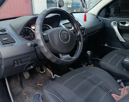 Белый Рено Меган, объемом двигателя 1.6 л и пробегом 281 тыс. км за 4800 $, фото 11 на Automoto.ua