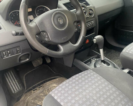 Белый Рено Меган, объемом двигателя 1.6 л и пробегом 214 тыс. км за 6200 $, фото 7 на Automoto.ua