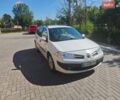 Белый Рено Меган, объемом двигателя 2 л и пробегом 254 тыс. км за 5600 $, фото 2 на Automoto.ua