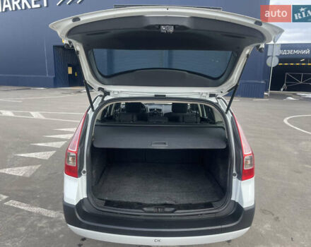 Белый Рено Меган, объемом двигателя 1.6 л и пробегом 223 тыс. км за 5450 $, фото 15 на Automoto.ua