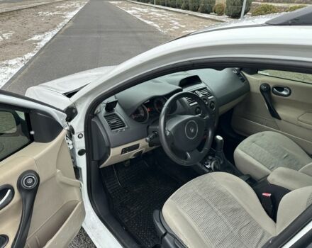 Белый Рено Меган, объемом двигателя 1.6 л и пробегом 216 тыс. км за 4700 $, фото 5 на Automoto.ua