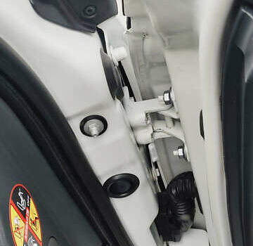 Белый Рено Меган, объемом двигателя 1.9 л и пробегом 327 тыс. км за 6500 $, фото 40 на Automoto.ua