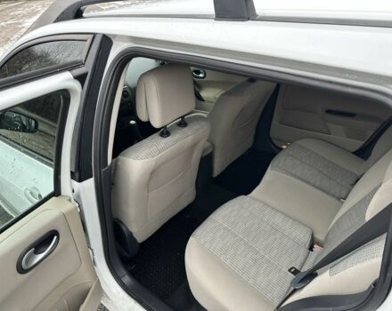 Белый Рено Меган, объемом двигателя 1.6 л и пробегом 216 тыс. км за 4700 $, фото 8 на Automoto.ua