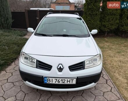 Білий Рено Меган, об'ємом двигуна 1.46 л та пробігом 250 тис. км за 5700 $, фото 17 на Automoto.ua