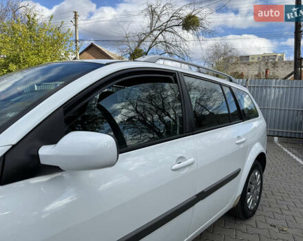 Белый Рено Меган, объемом двигателя 1.6 л и пробегом 198 тыс. км за 5800 $, фото 10 на Automoto.ua