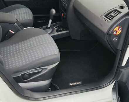 Белый Рено Меган, объемом двигателя 1.9 л и пробегом 327 тыс. км за 6500 $, фото 39 на Automoto.ua